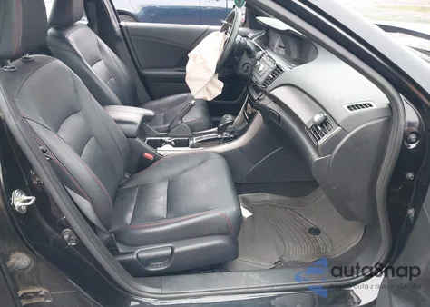 2017 Honda Accord Sport Se z USA, uszkodzony, nr VIN 1HGCR2F18HA162190